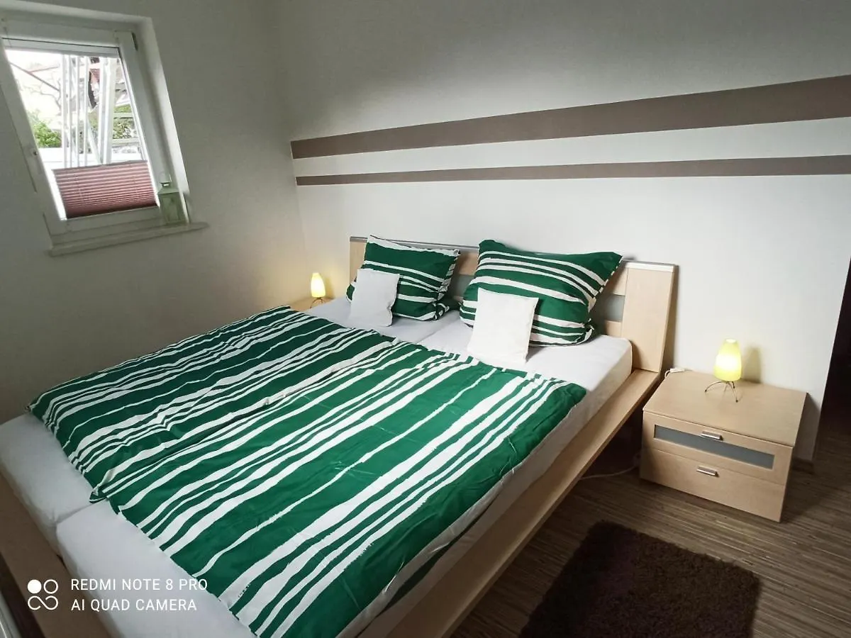 Apartment Ferienwohnung am Hopfengarten Illschwang
